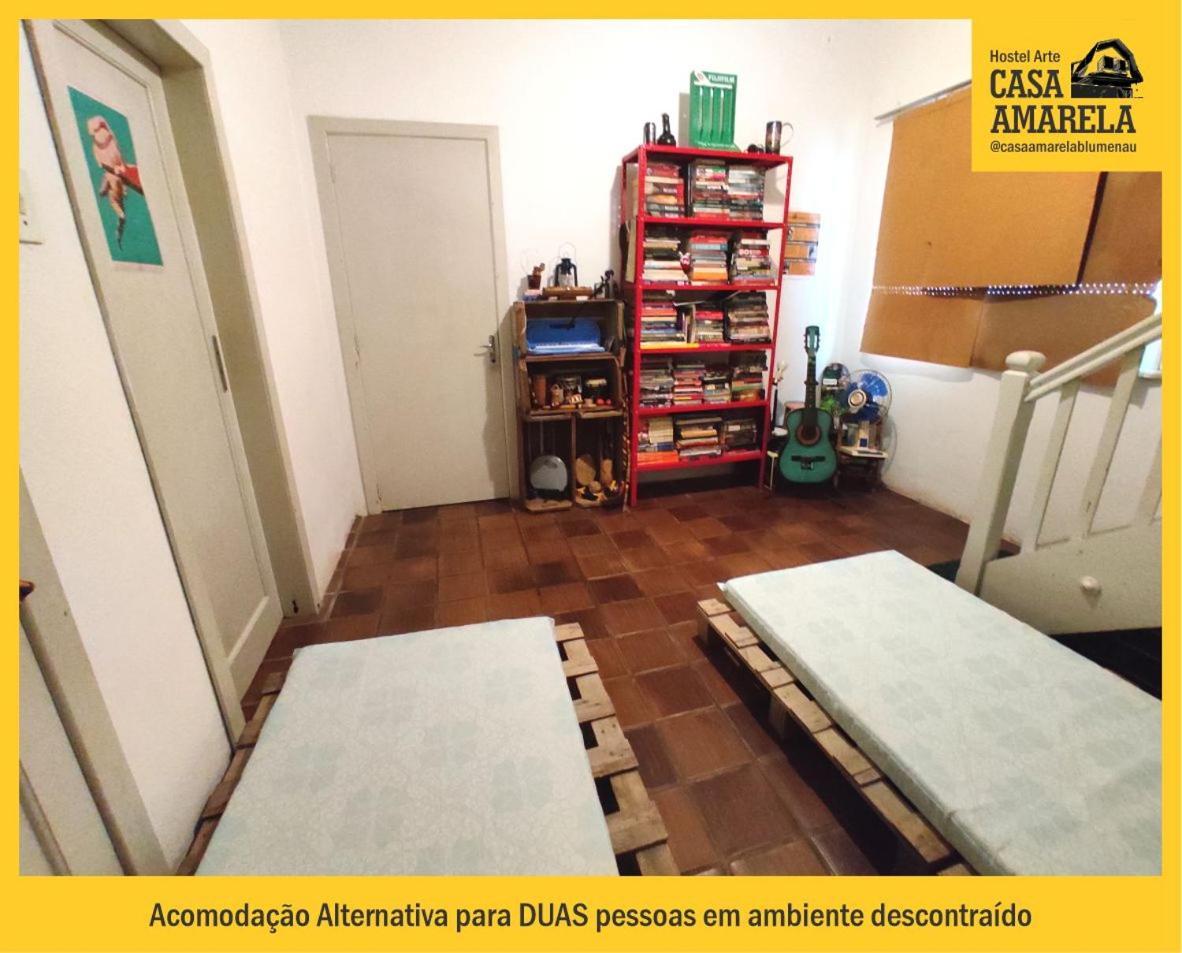 Casa Amarela Blumenau Hospedagem Alternativa Hostel Екстериор снимка